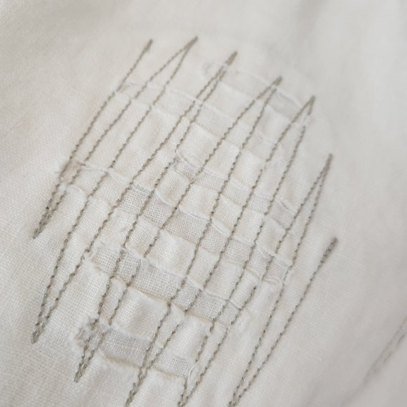 Monoreno Linen Distressed Button Accent Shorts Tie-Hem White Zip Pocket - Picture 6 of 11